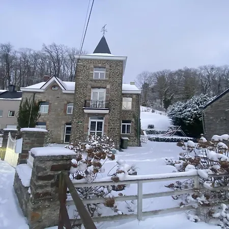 Charming Villa In Harze *